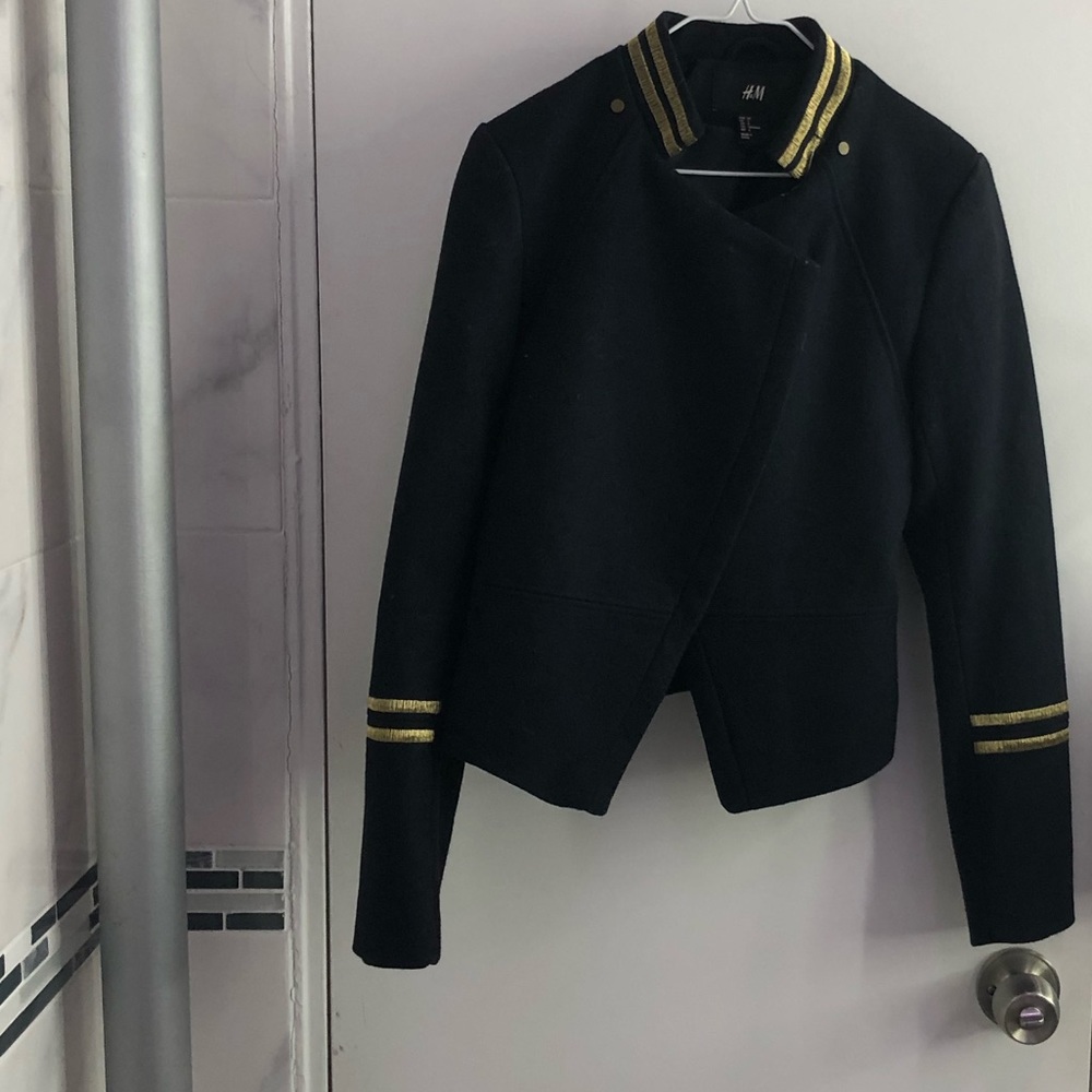 Short Jacket - Picture 2 of 5